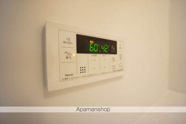 リアレクト白壁の内装写真