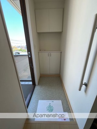 愛媛県新居浜市坂井町２丁目[1LDK/42.24m2]の玄関