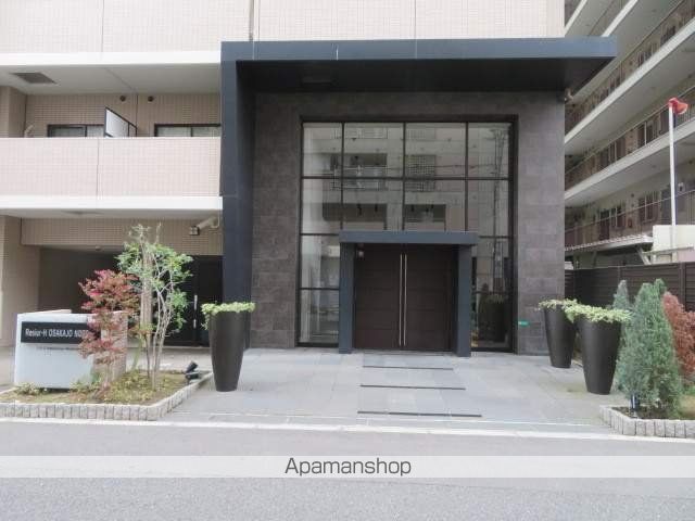 RESIUR−H大阪城NORDの玄関写真