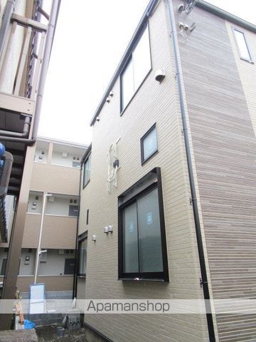 グランシエロ新高円寺の外観写真