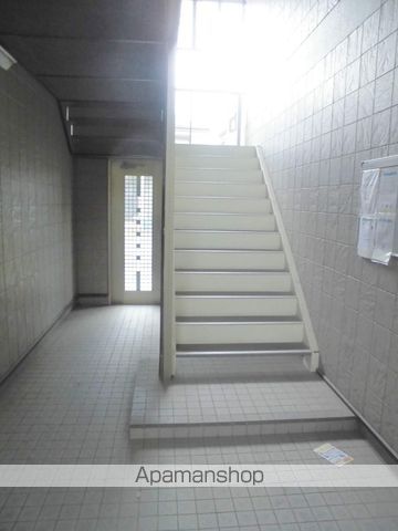 パセオ三国ヶ丘の玄関写真