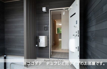 Ｋ．Ｚ　ｗｉｌｌ　Ｊ[2LDK/66.24m2]の玄関