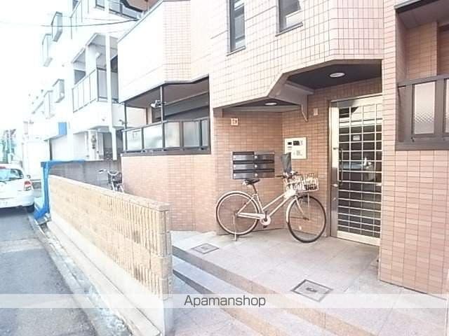 メゾンユニの玄関写真