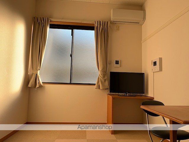 レオパレスエルフ仁川の内装写真