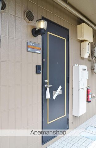 プリシェール味園の玄関写真