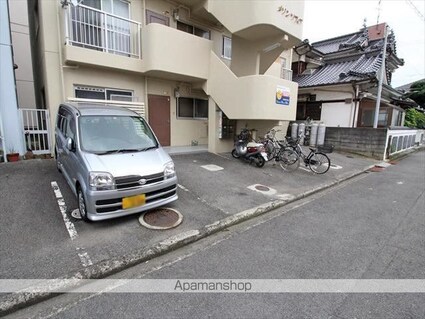 メゾンソフィアⅠ[2DK/36.45m2]の駐車場