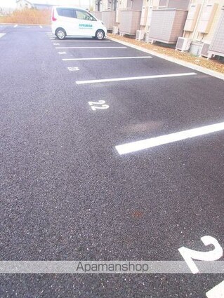 ラ・トゥール　一番館[1LDK/38.03m2]の駐車場2