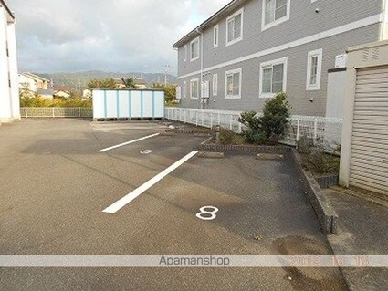 レオパレスサークルヒル[1K/20.37m2]の駐車場