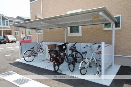 ミューズ林　Ａ[2LDK/66.02m2]の共用部2