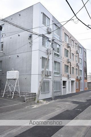 エヴァ麻生のその他写真