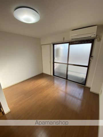 フリーディオ春日町の内装写真