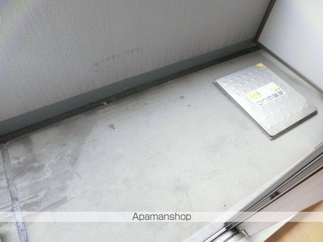 ADEN SAKAUSUJIH0NMACHIの内装写真
