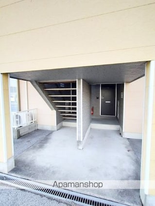 ＲＦマンション大戌亥１号館[1LDK/42.5m2]のエントランス2