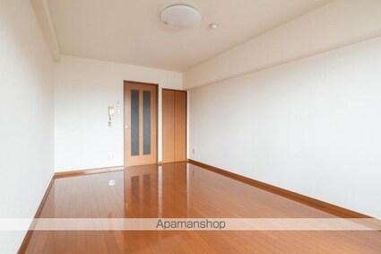 エンスエニョ２１ビル（３Ｆ以上）[1K/28.93m2]のリビング・居間