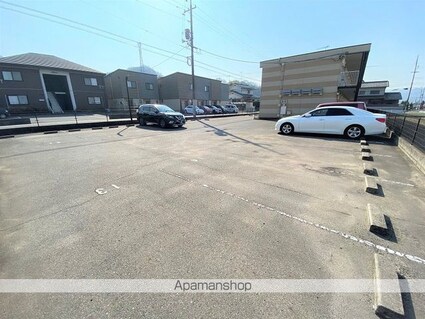 レオパレスアネックス　表[1K/21.81m2]の駐車場