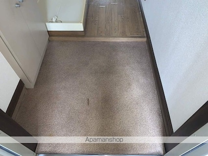 ヴェルドミール[1R/18.54m2]の玄関