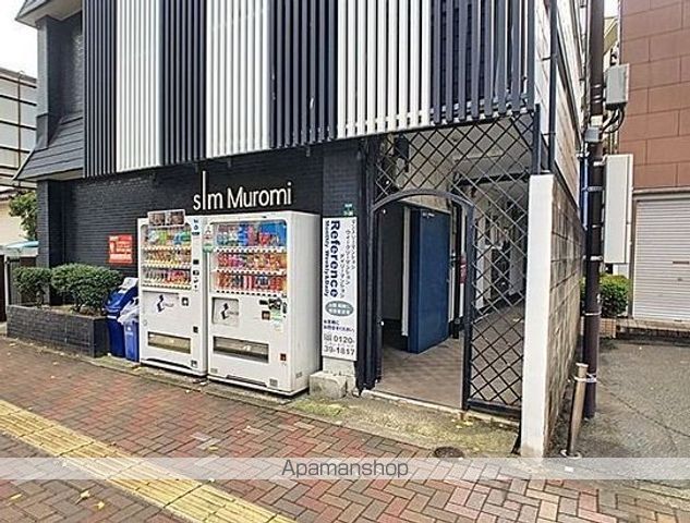 スリム室見の玄関写真