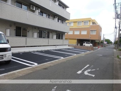 エスタシア光[1LDK/35.35m2]の駐車場