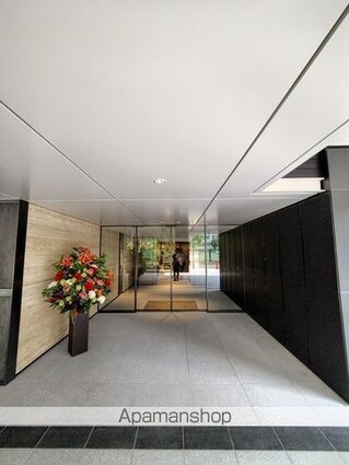 ザ・パークハウス千代田六番町[3LDK/84.37m2]のエントランス