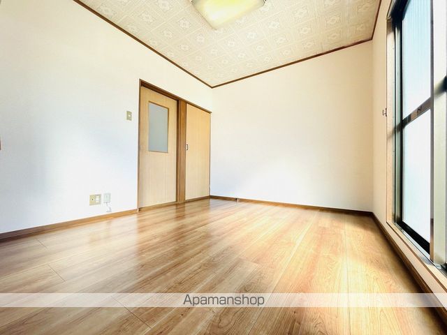 住友ビルの内装写真
