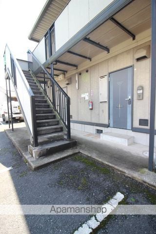 アルトハイデIIB棟の玄関写真