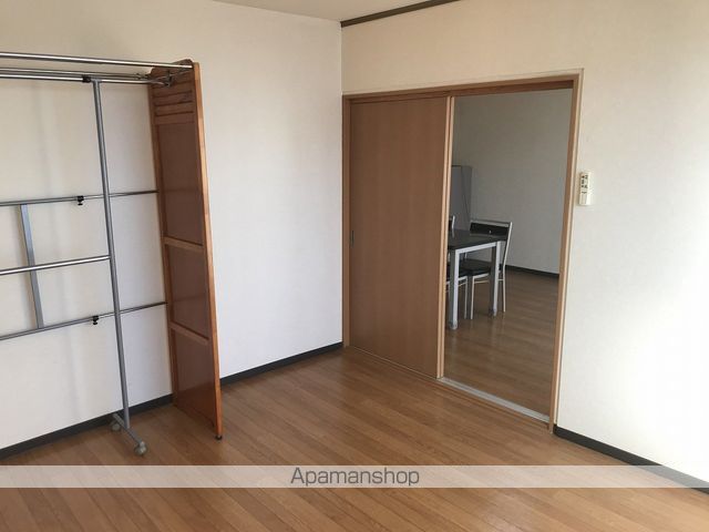 サニーヒルレジデンスIIの内装写真