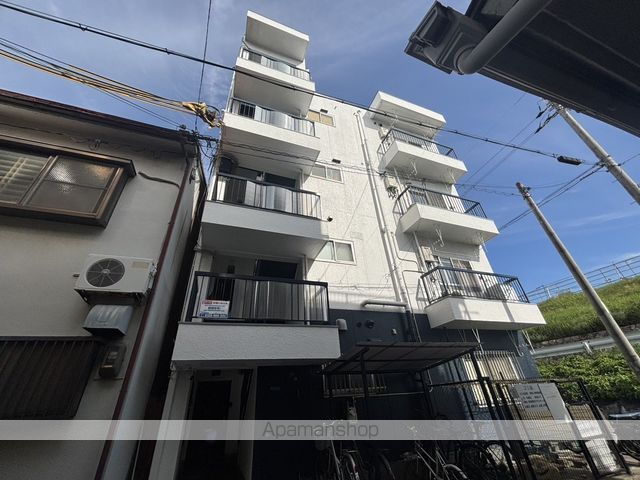 岡本マンションの外観写真
