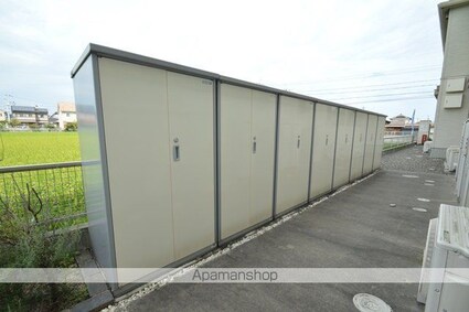 岡山県倉敷市平田[3LDK/69.13m2]の共用部1
