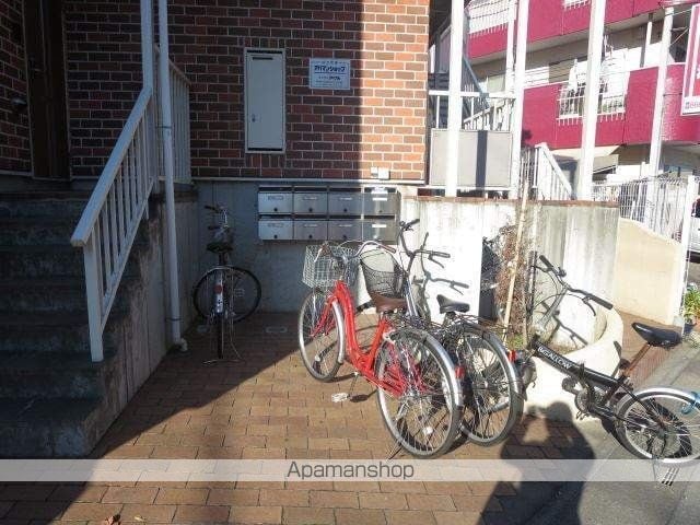 モンシャトー宮原G棟の玄関写真