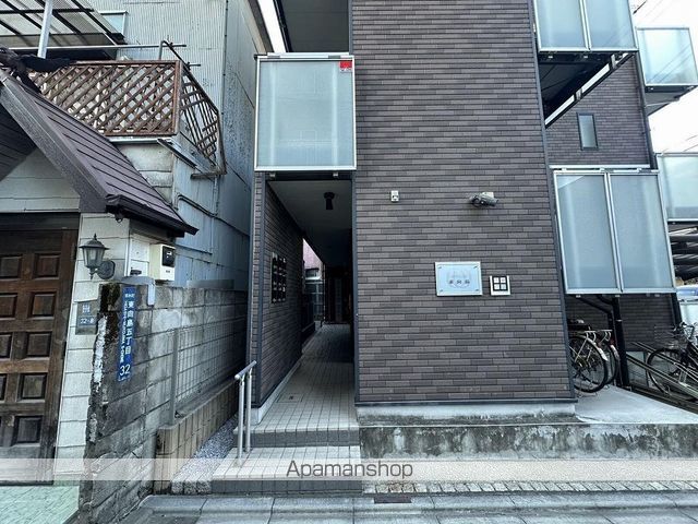 レオネクスト東向島の玄関写真