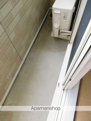 コートジュネスＢ[1R/32.94m2]のバルコニー