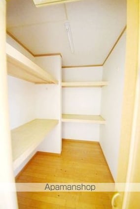 東京都世田谷区粕谷４丁目[2LDK/90m2]の収納