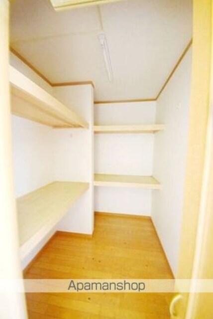 東京都世田谷区粕谷４丁目[2LDK/90m2]の収納