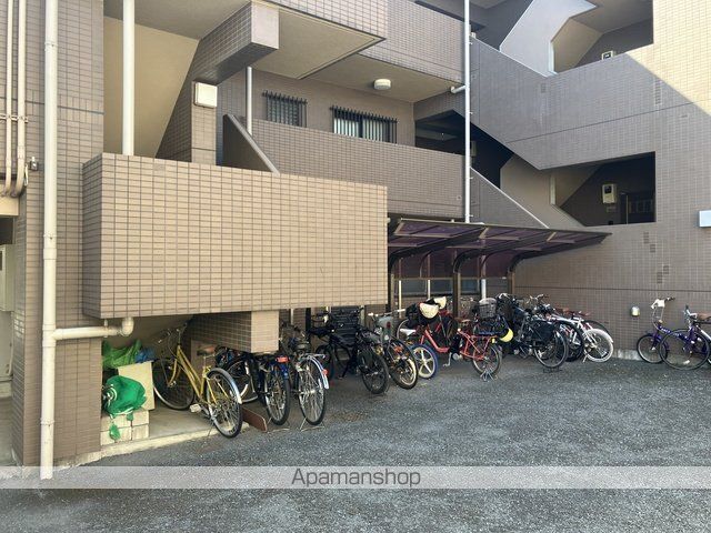 三井フラットの外観写真