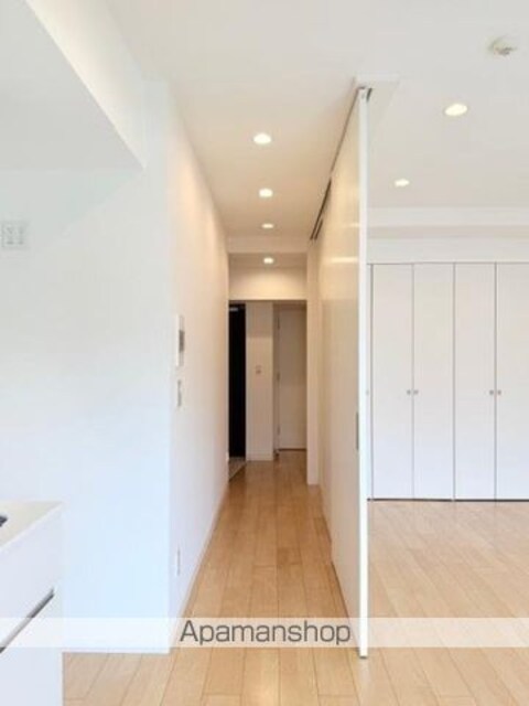 Ｂｒｉｌｌｉａ　ｉｓｔ　北沢ＫＥＹＡＫＩ[1R/34.71m2]のリビング・居間8
