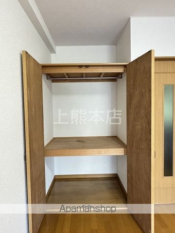 メイン黒髪の内装写真