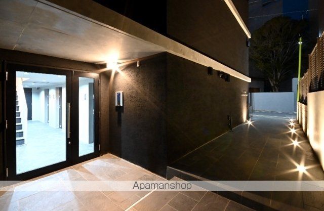 LEGALAND桜新町ANNEXの玄関写真