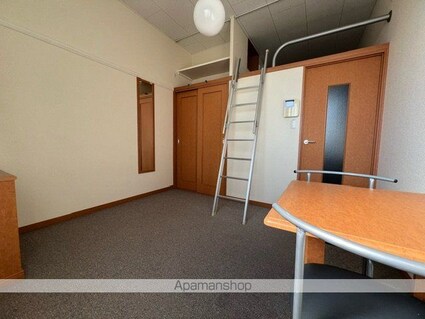 レオパレス国母[1K/20.28m2]のリビング・居間