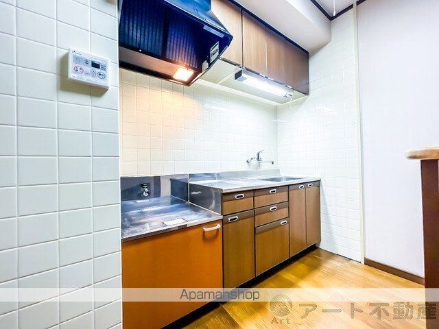 シャルマンコーポ土居[3LDK/66m2]のキッチン
