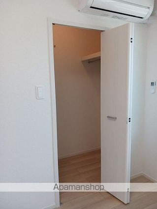 ウィステリア・メドウ[1LDK/47.74m2]の収納