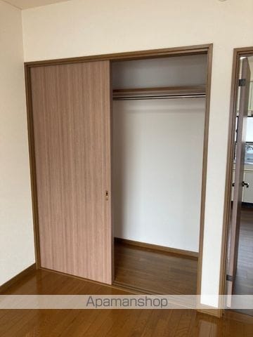 パープルレインの内装写真