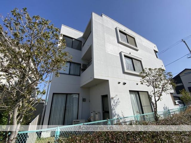 アーベイン松縄の外観写真