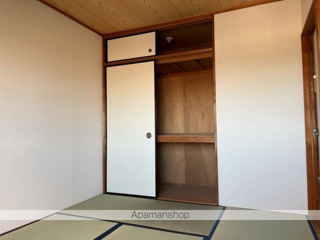 ヴィラロイヤルの内装写真