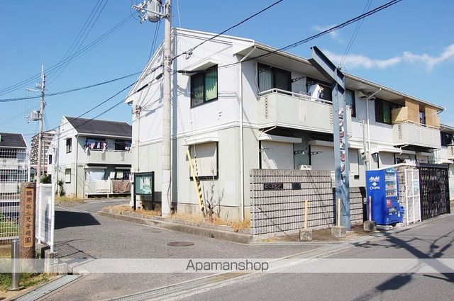 ピッコロモンドF棟の外観写真