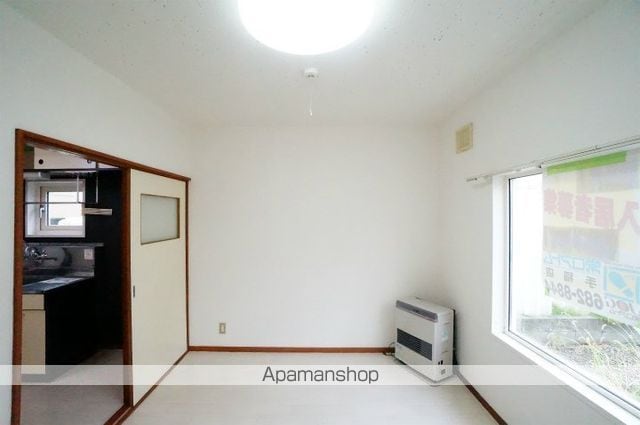 ヌーベルバーグ桂岡の内装写真