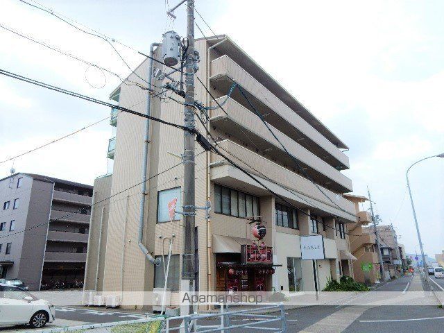 津山線 法界院駅 徒歩28分 5階建 築32年の外観写真