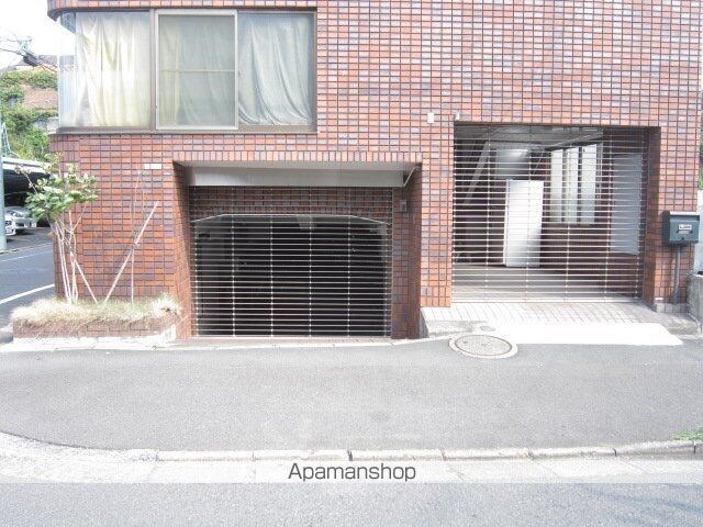 ロイヤルコート桜新町[1K/38.5m2]のエントランス