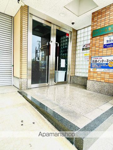 エトワール新森の玄関写真