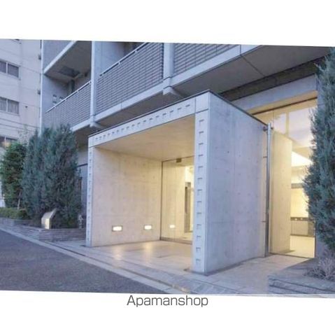 コンフォリア下北沢の外観写真