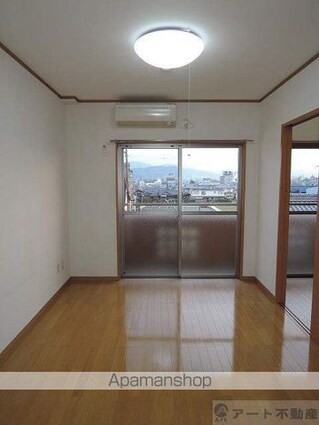 ヴェルジェ石手川[2LDK/50.4m2]のリビング・居間